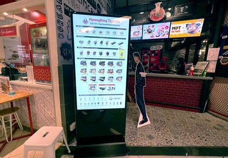 Digital Signages at Quick Service Restaurant